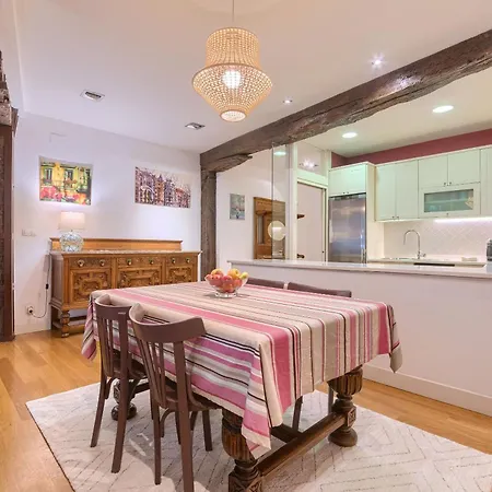 Ribera Market Old Town By Next Stop Lägenhet